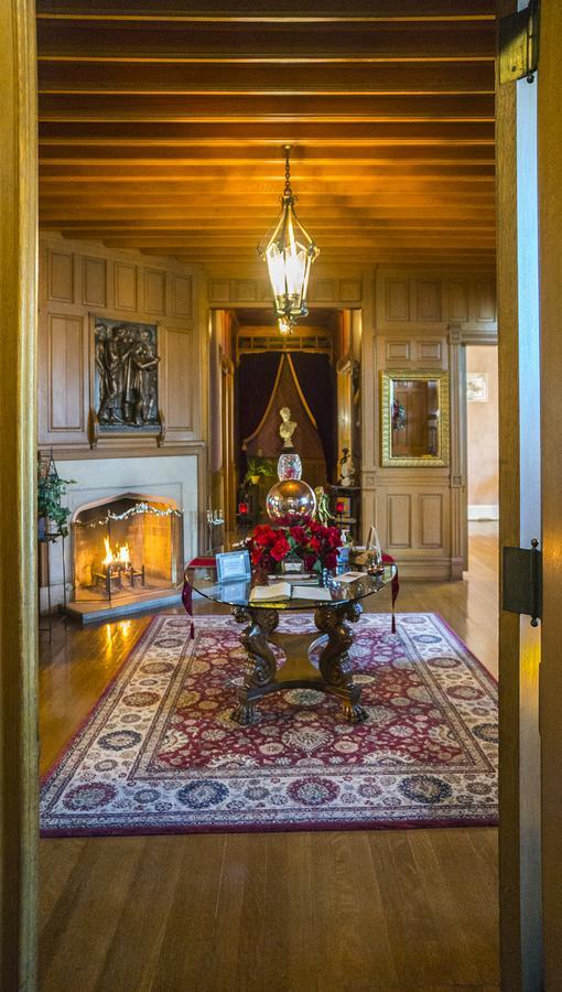 อเล็กซานเดอร์ แมนชั่น เบด แอนด์ เบรคฟาสต์ Bed & Breakfast วิโนนา ภายนอก รูปภาพ